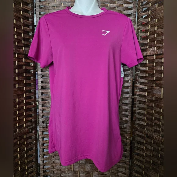 Gymshark Magenta Short Sleeve Crew Neck Tee BT - Picture 7 of 10